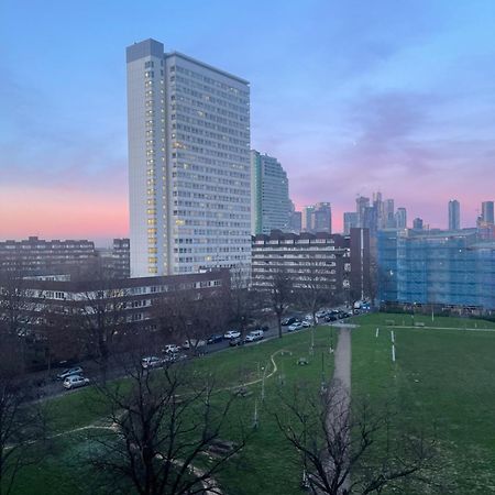 Immaculate 2Bed Apartment In London- City Views エクステリア 写真